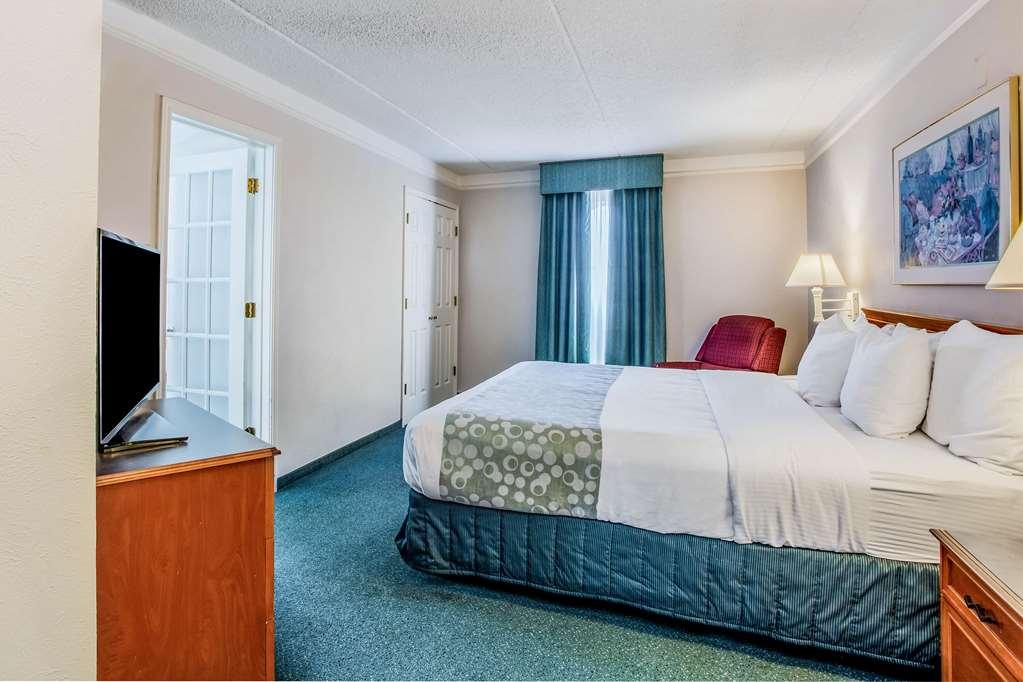 Baymont By Wyndham Abilene Hotel Room photo